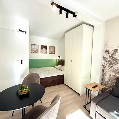 Chrobrego & Parking Free Апартаменты *