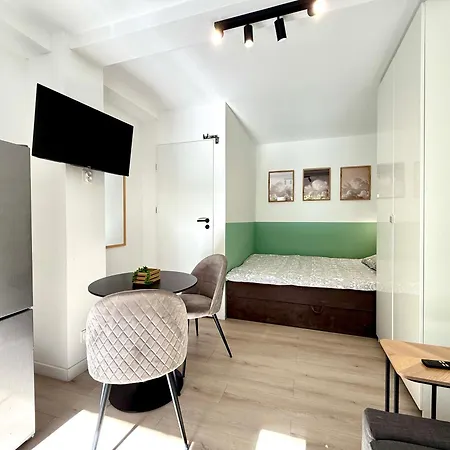 Chrobrego & Parking Free